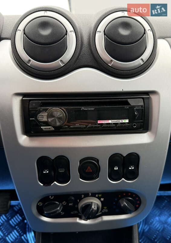 Універсал Dacia Logan MCV 2010 в Володимирі