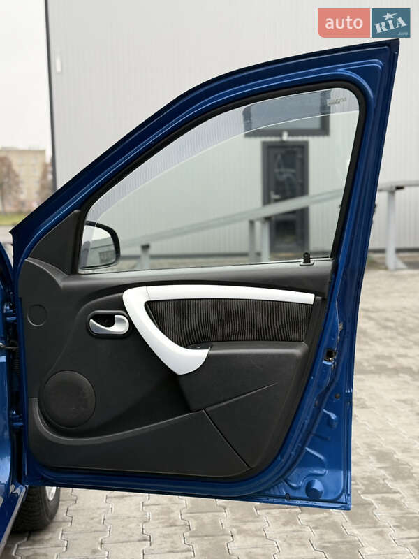 Універсал Dacia Logan MCV 2010 в Володимирі