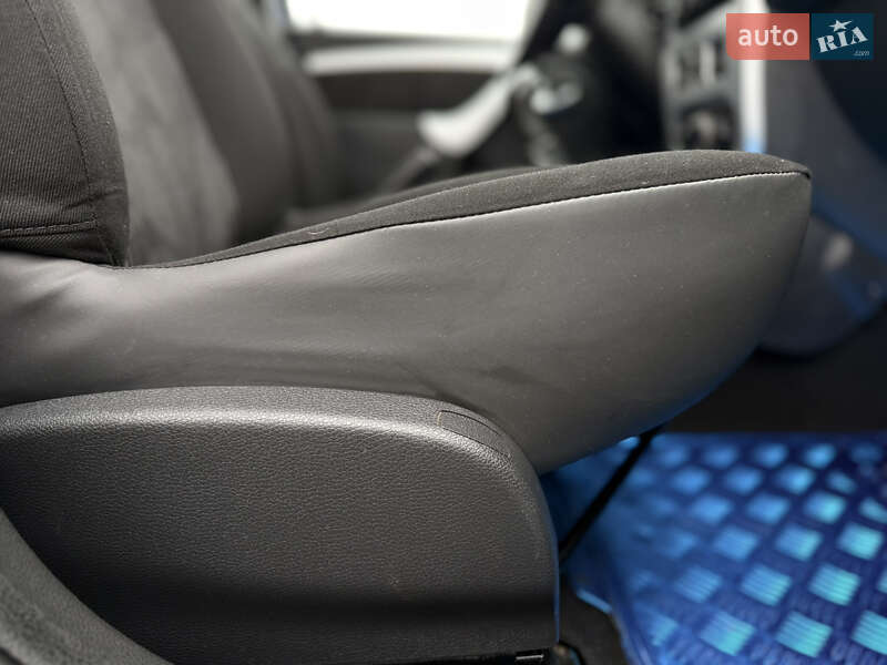 Універсал Dacia Logan MCV 2010 в Володимирі