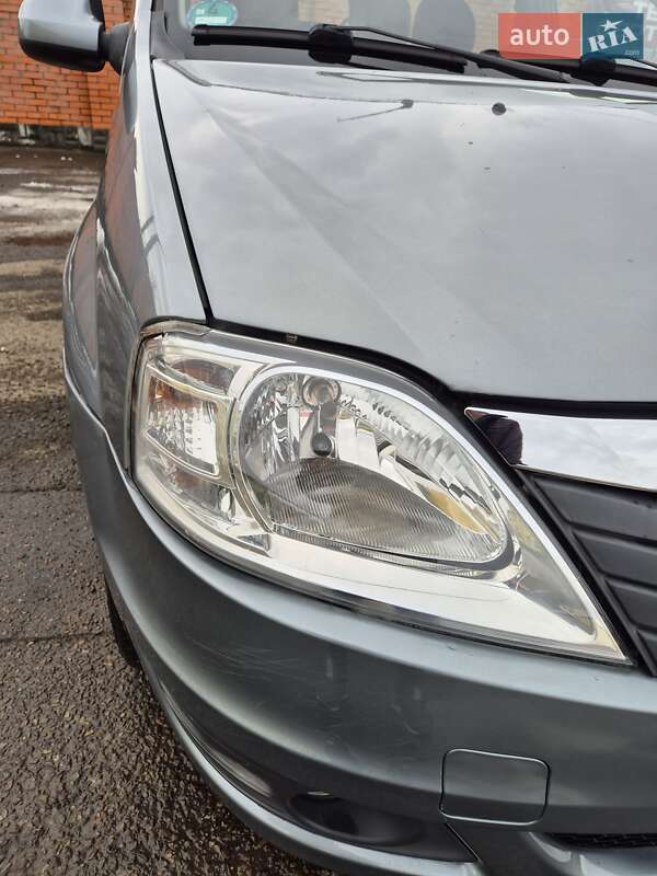 Універсал Dacia Logan MCV 2010 в Стрию