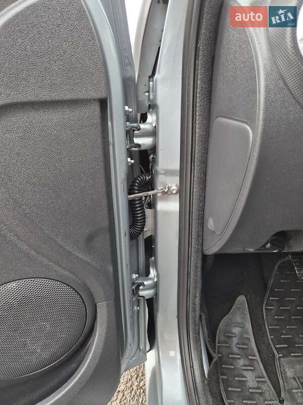 Універсал Dacia Logan MCV 2010 в Стрию