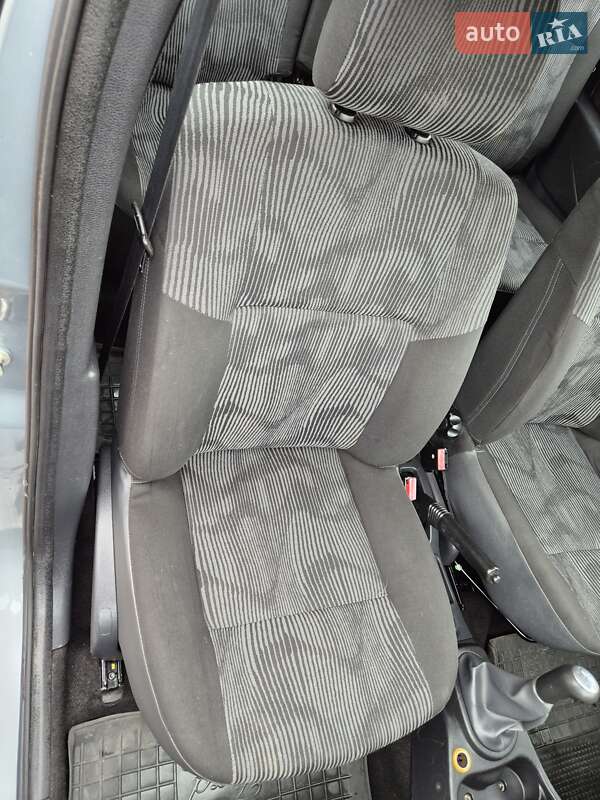 Універсал Dacia Logan MCV 2010 в Стрию