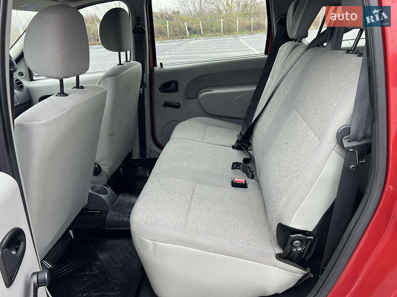 Універсал Dacia Logan MCV 2012 в Вінниці