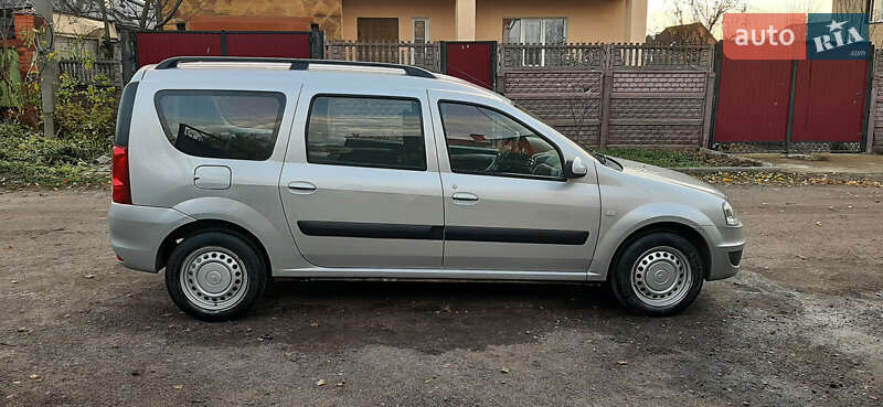Універсал Dacia Logan MCV 2010 в Чернігові