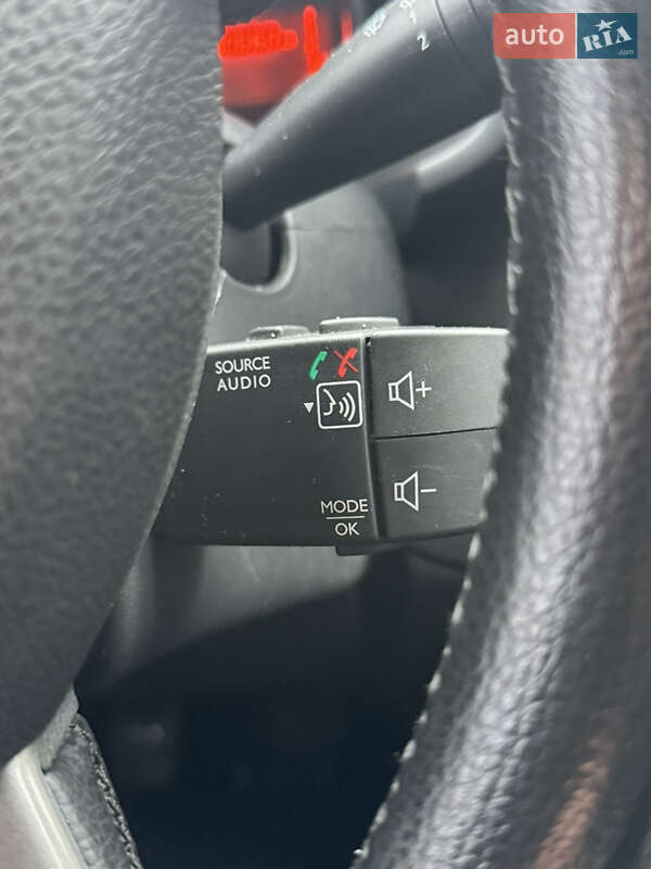 Универсал Dacia Logan MCV 2015 в Хмельницком фото 40 Универсал Dacia Logan MCV 2015 в Хмельницком