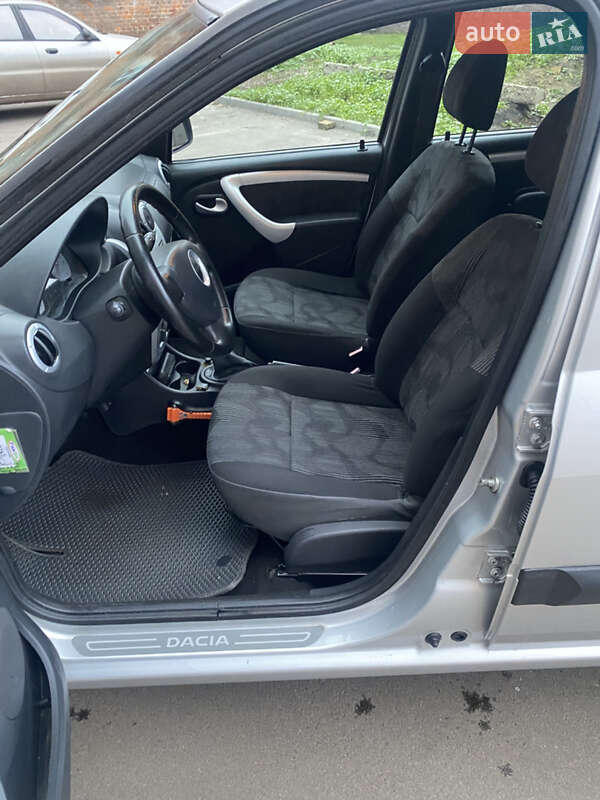 Универсал Dacia Logan MCV 2009 в Ромнах фото 15 Универсал Dacia Logan MCV 2009 в Ромнах