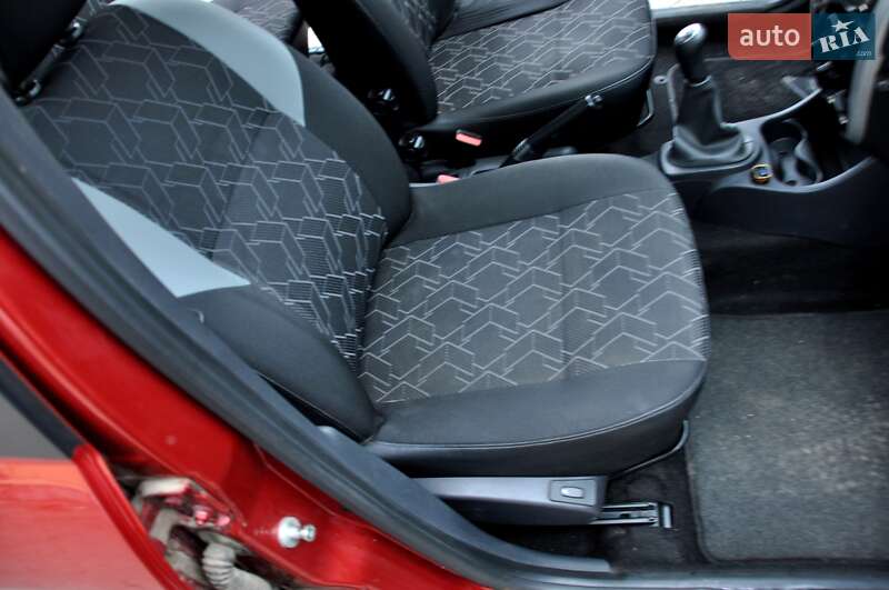 Универсал Dacia Logan MCV 2020 в Львове фото 27 Универсал Dacia Logan MCV 2020 в Львове