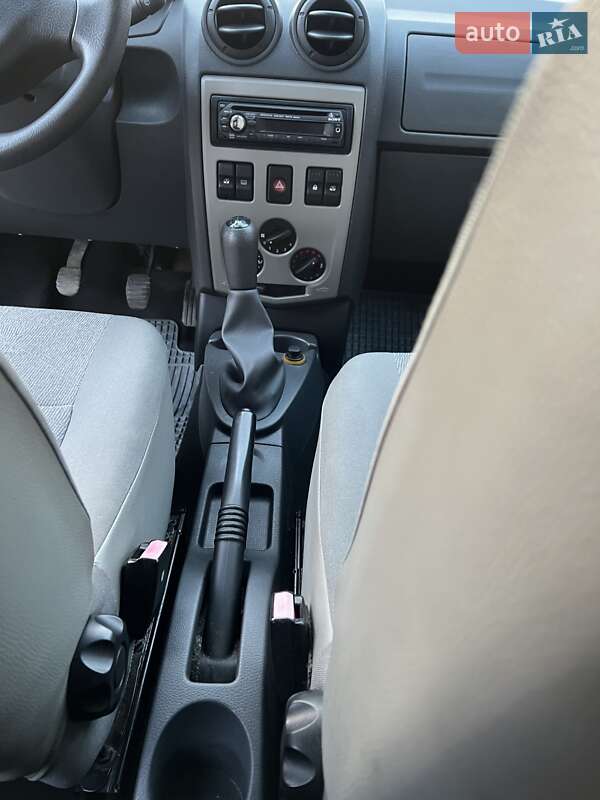 Универсал Dacia Logan MCV 2009 в Нежине фото 29 Универсал Dacia Logan MCV 2009 в Нежине