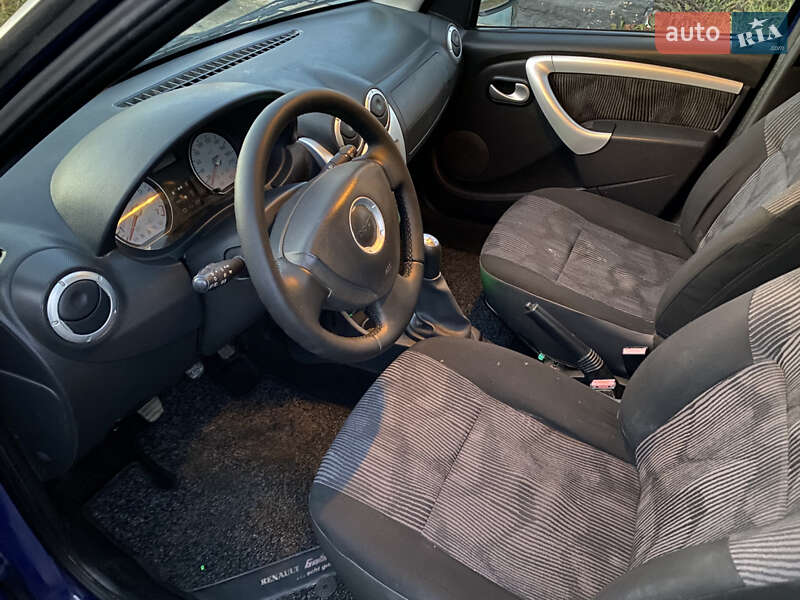 Универсал Dacia Logan MCV 2009 в Конотопе фото 37 Универсал Dacia Logan MCV 2009 в Конотопе