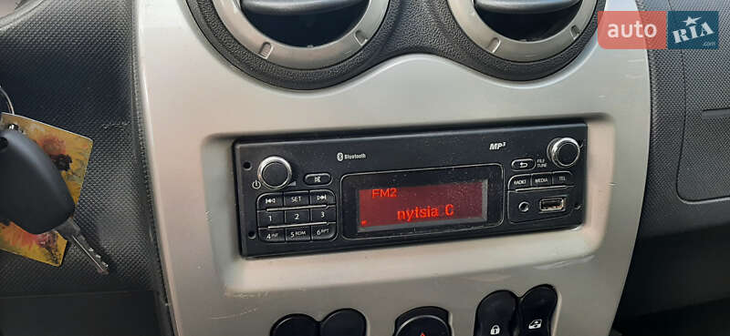 Универсал Dacia Logan MCV 2011 в Чернигове фото 35 Универсал Dacia Logan MCV 2011 в Чернигове