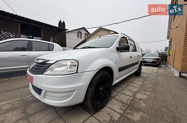 Универсал Dacia Logan MCV 2010 в Чернигове