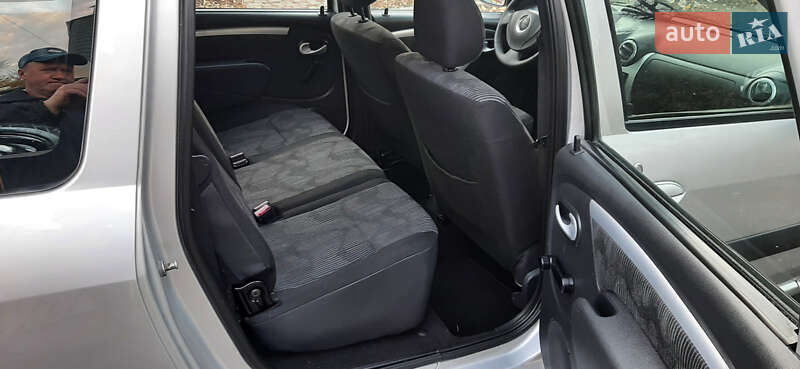 Универсал Dacia Logan MCV 2010 в Чернигове фото 23 Универсал Dacia Logan MCV 2010 в Чернигове