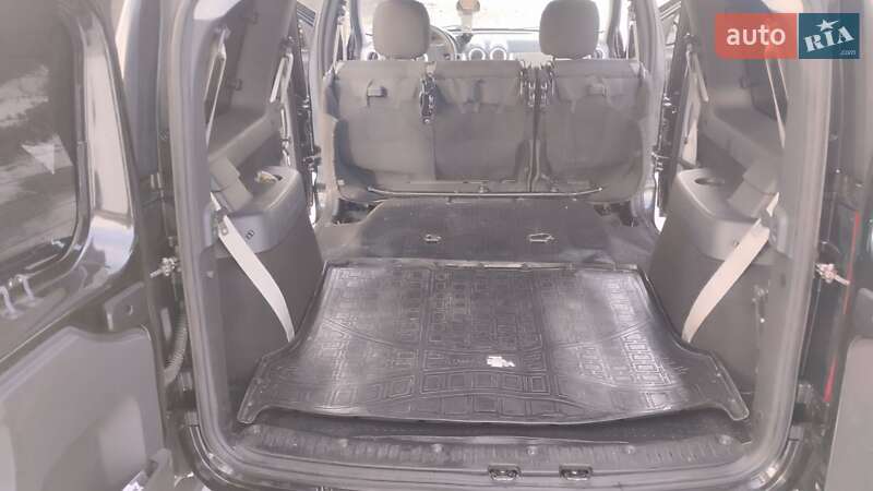 Універсал Dacia Logan MCV 2012 в Запоріжжі