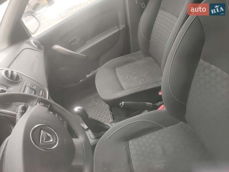 Универсал Dacia Logan MCV 2015 в Ровно