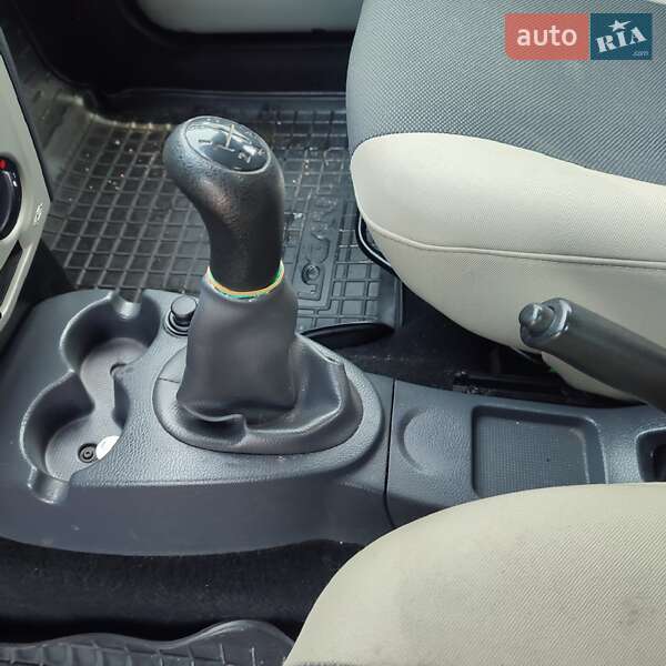 Универсал Dacia Logan MCV 2012 в Долинской фото 14 Универсал Dacia Logan MCV 2012 в Долинской