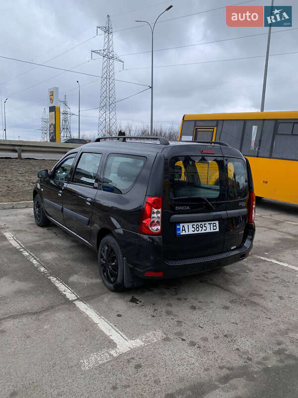 Универсал Dacia Logan MCV 2009 в Киеве
