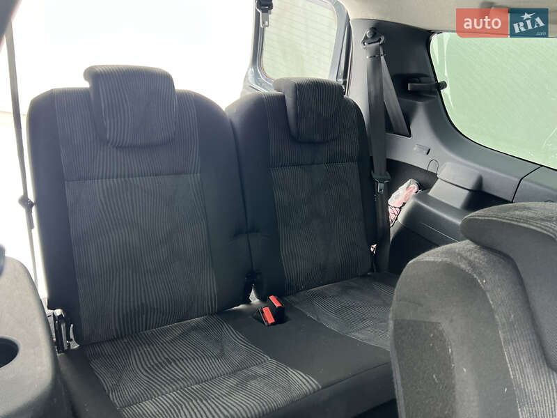 Универсал Dacia Logan MCV 2010 в Луцке