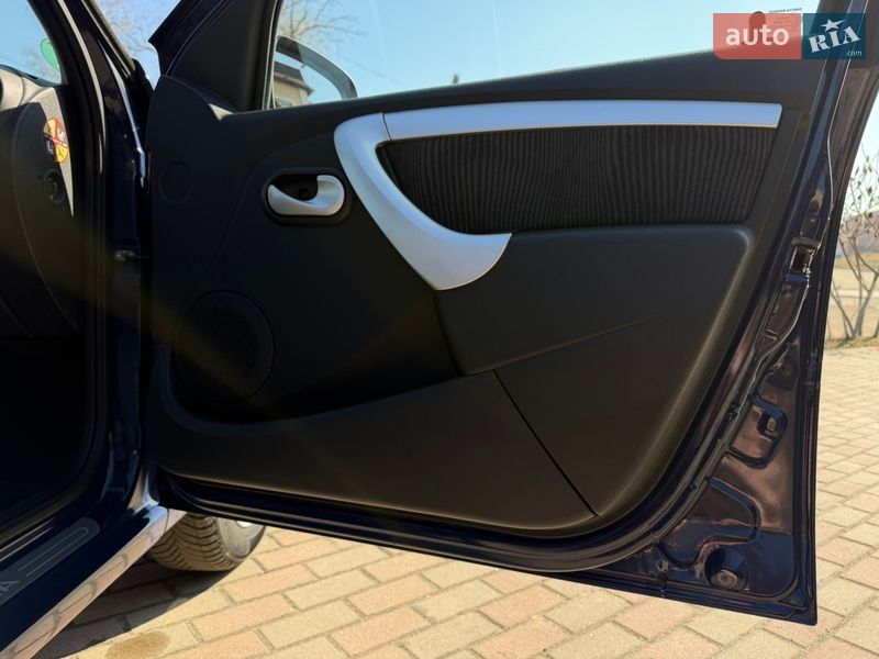 Универсал Dacia Logan MCV 2008 в Ромнах