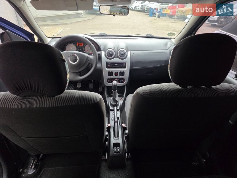 Седан Dacia Logan MCV 2010 в Ивано-Франковске