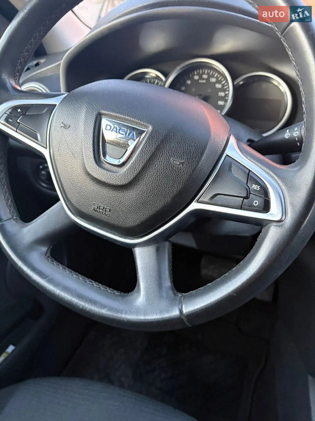 2017 Dacia Logan - мініатюра 8