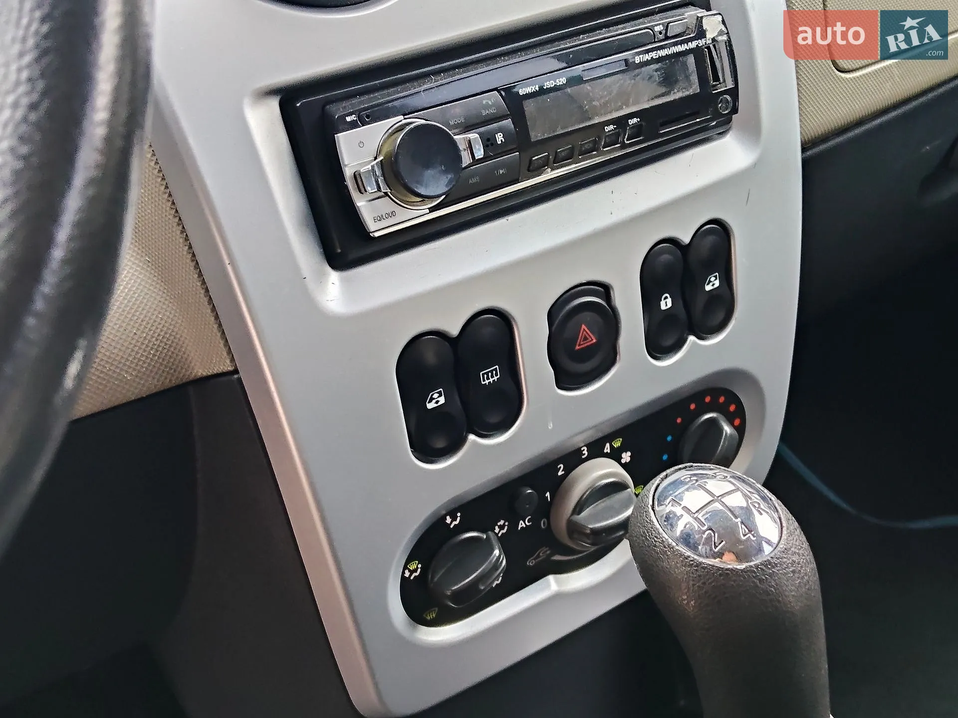 2010 Dacia Logan - мініатюра 33