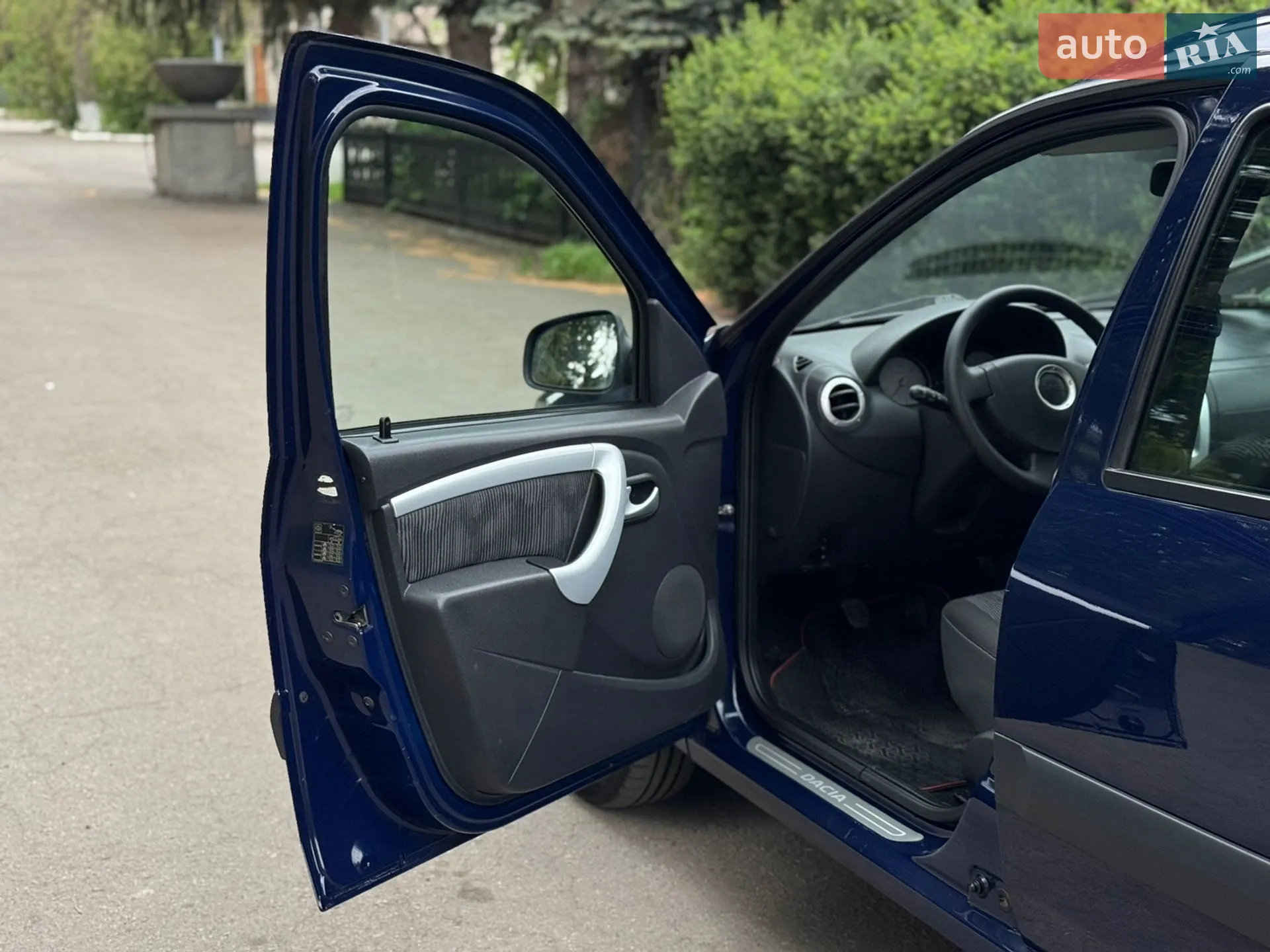 2012 Dacia Logan - мініатюра 12