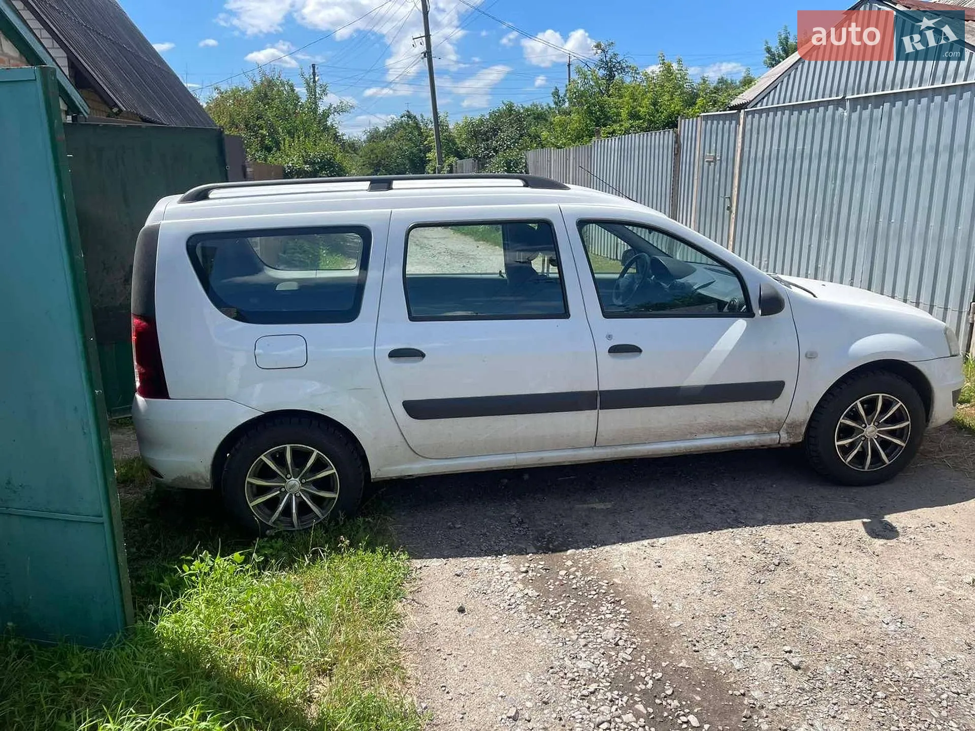 2011 Dacia Logan - мініатюра 2