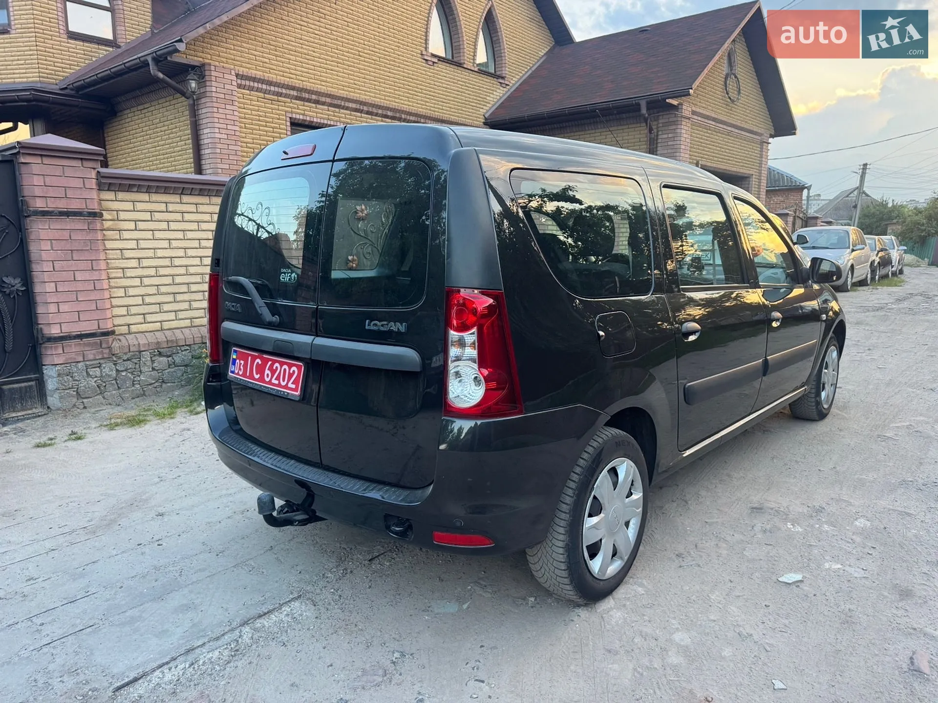 2011 Dacia Logan - мініатюра 12