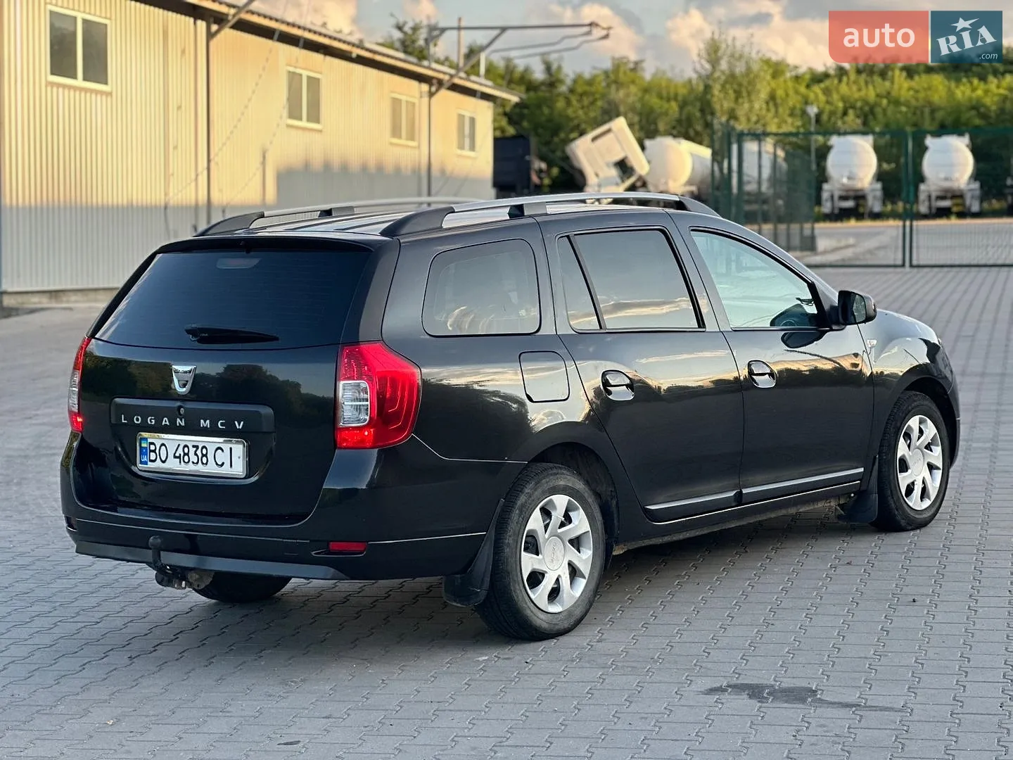 2015 Dacia Logan - мініатюра 2