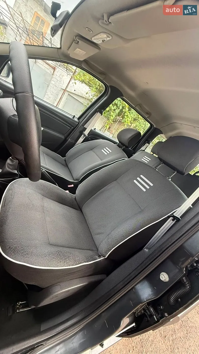 2012 Dacia Logan - мініатюра 31