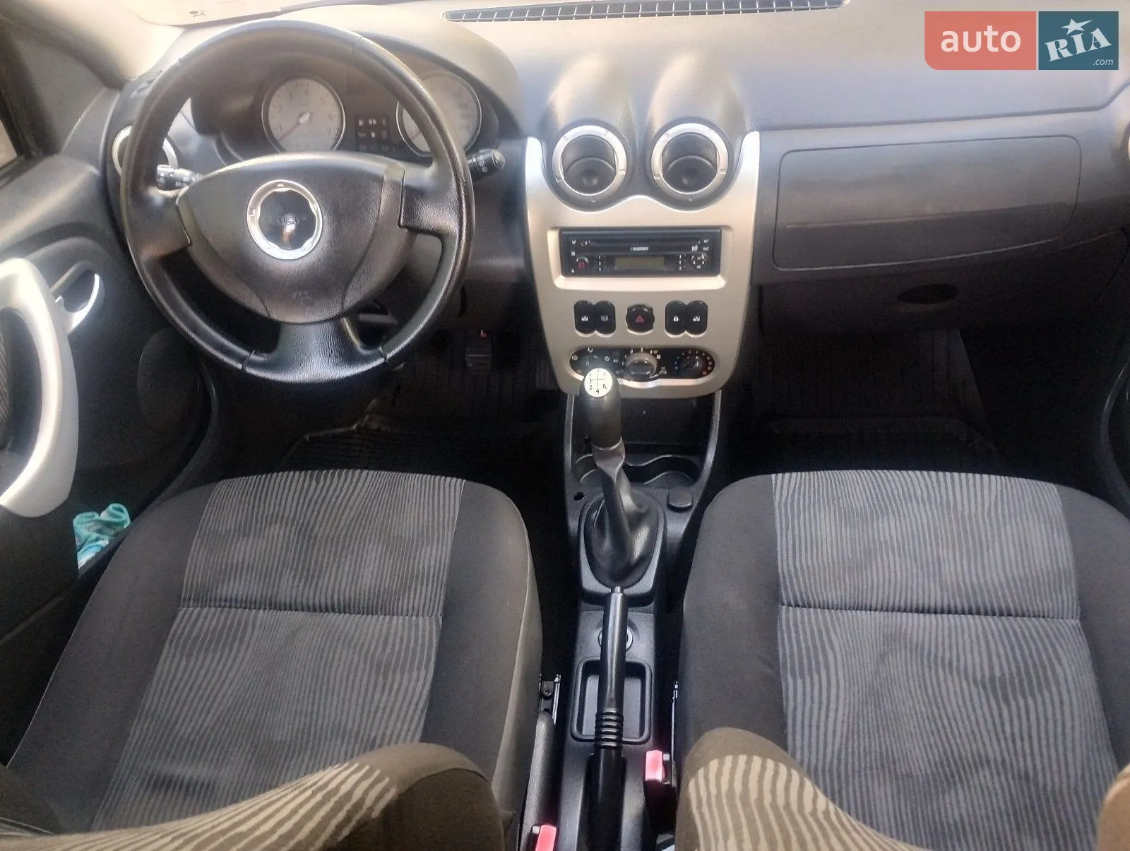 2011 Dacia Logan - мініатюра 36