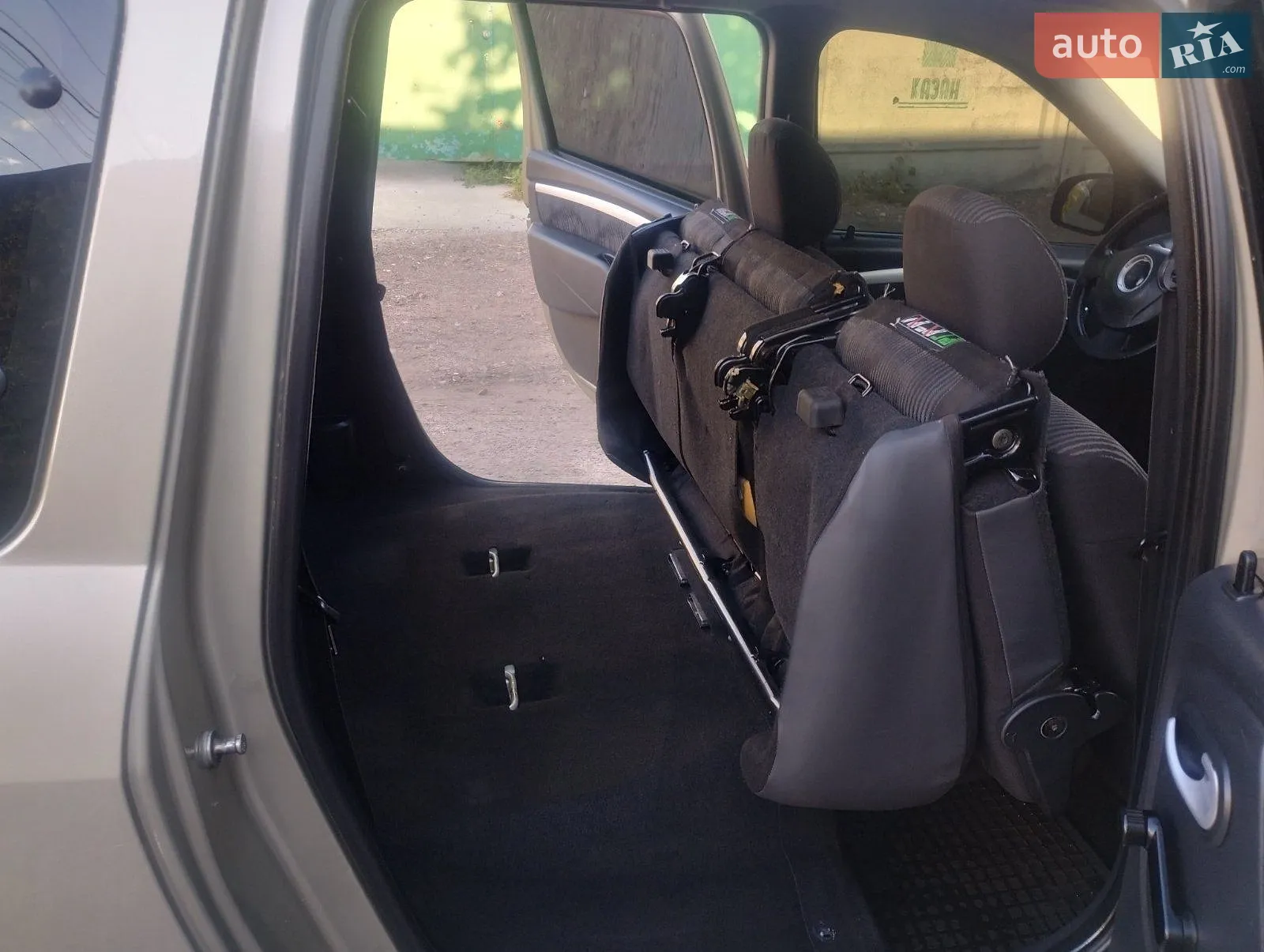 2011 Dacia Logan - мініатюра 41