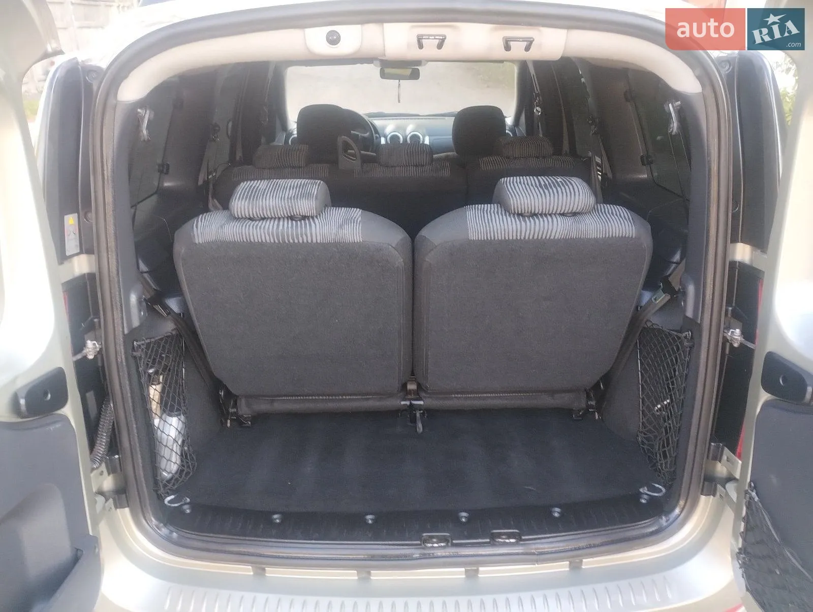 2011 Dacia Logan - мініатюра 50