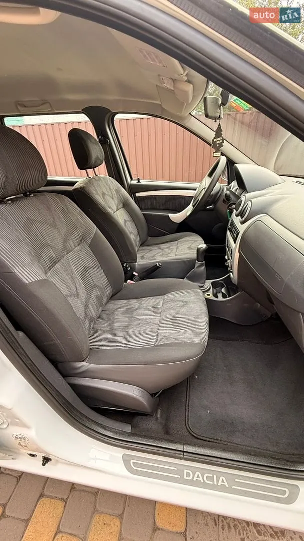 2010 Dacia Logan - мініатюра 27