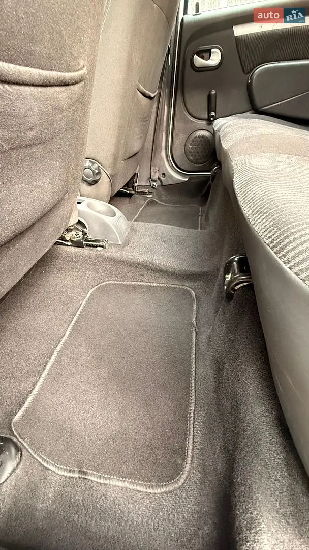 2010 Dacia Logan - мініатюра 48