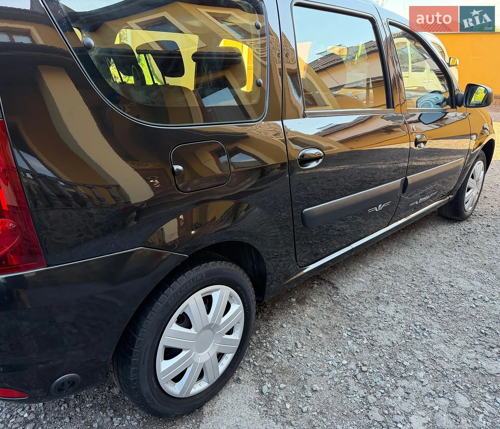2011 Dacia Logan - мініатюра 30