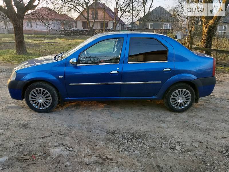 Седан Dacia Logan 2006 в Ужгороде