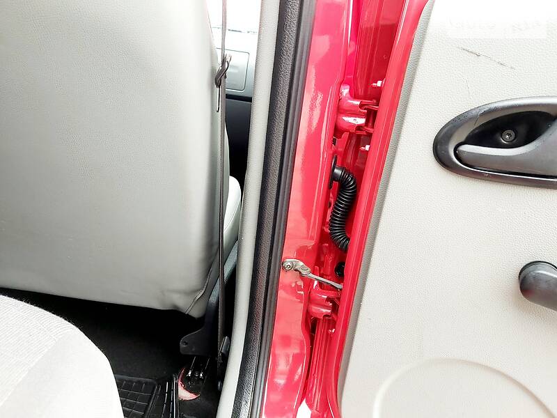 Універсал Dacia Logan 2010 в Івано-Франківську