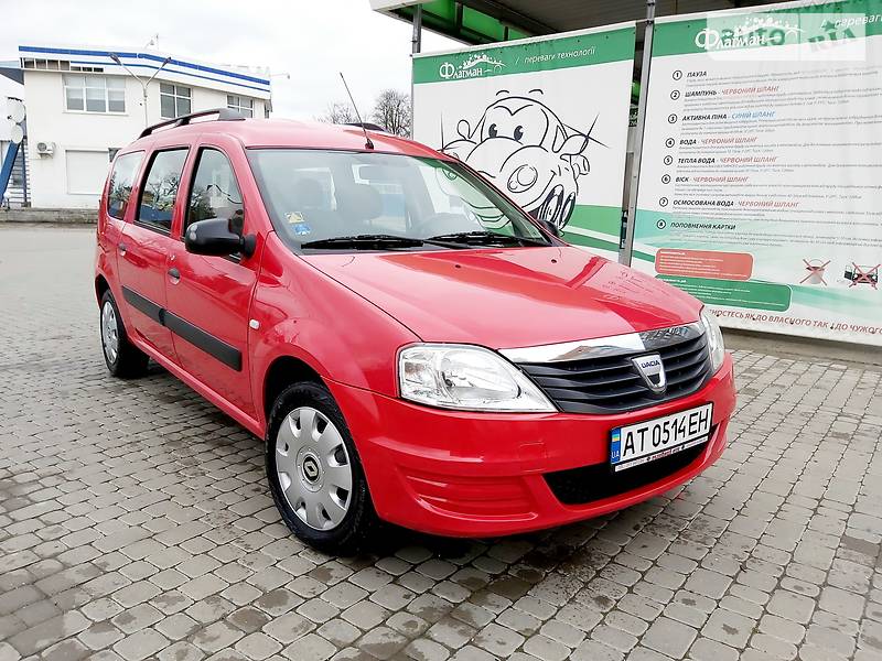 Універсал Dacia Logan 2010 в Івано-Франківську