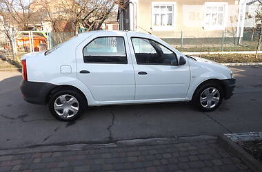 Седан Dacia Logan 2012 в 