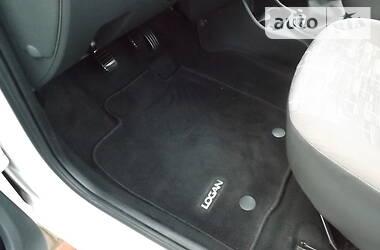 Седан Dacia Logan 2012 в 