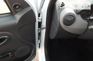 Седан Dacia Logan 2012 в 