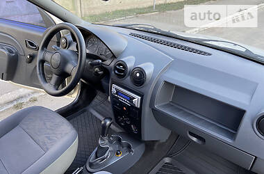 Седан Dacia Logan 2006 в 