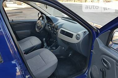 Седан Dacia Logan 2009 в 