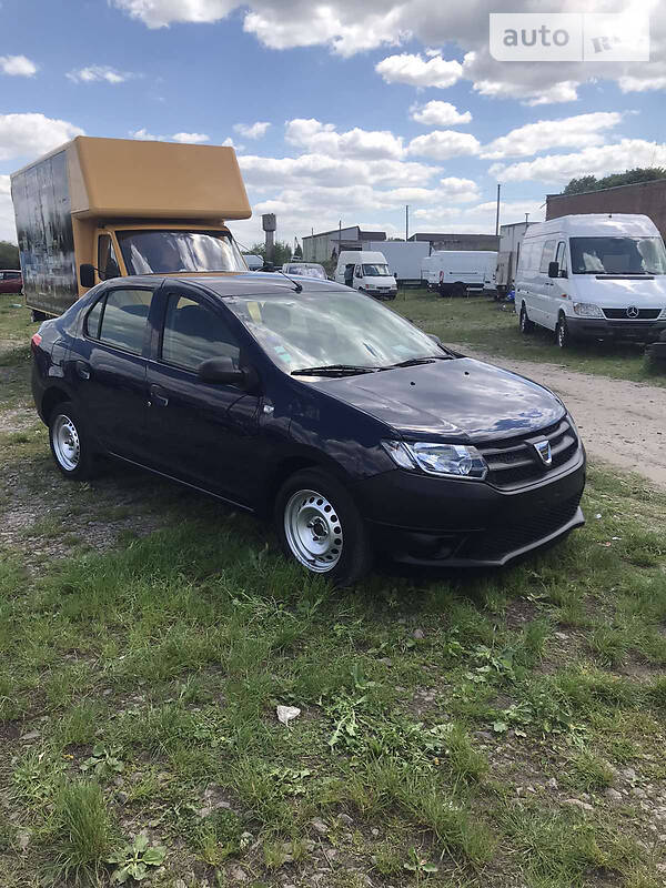 Седан Dacia Logan 2013 в Чернівцях