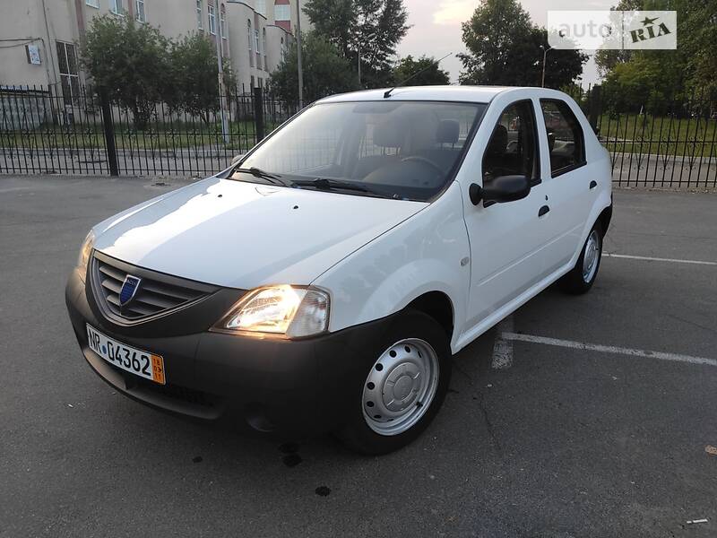 Седан Dacia Logan 2006 в Києві