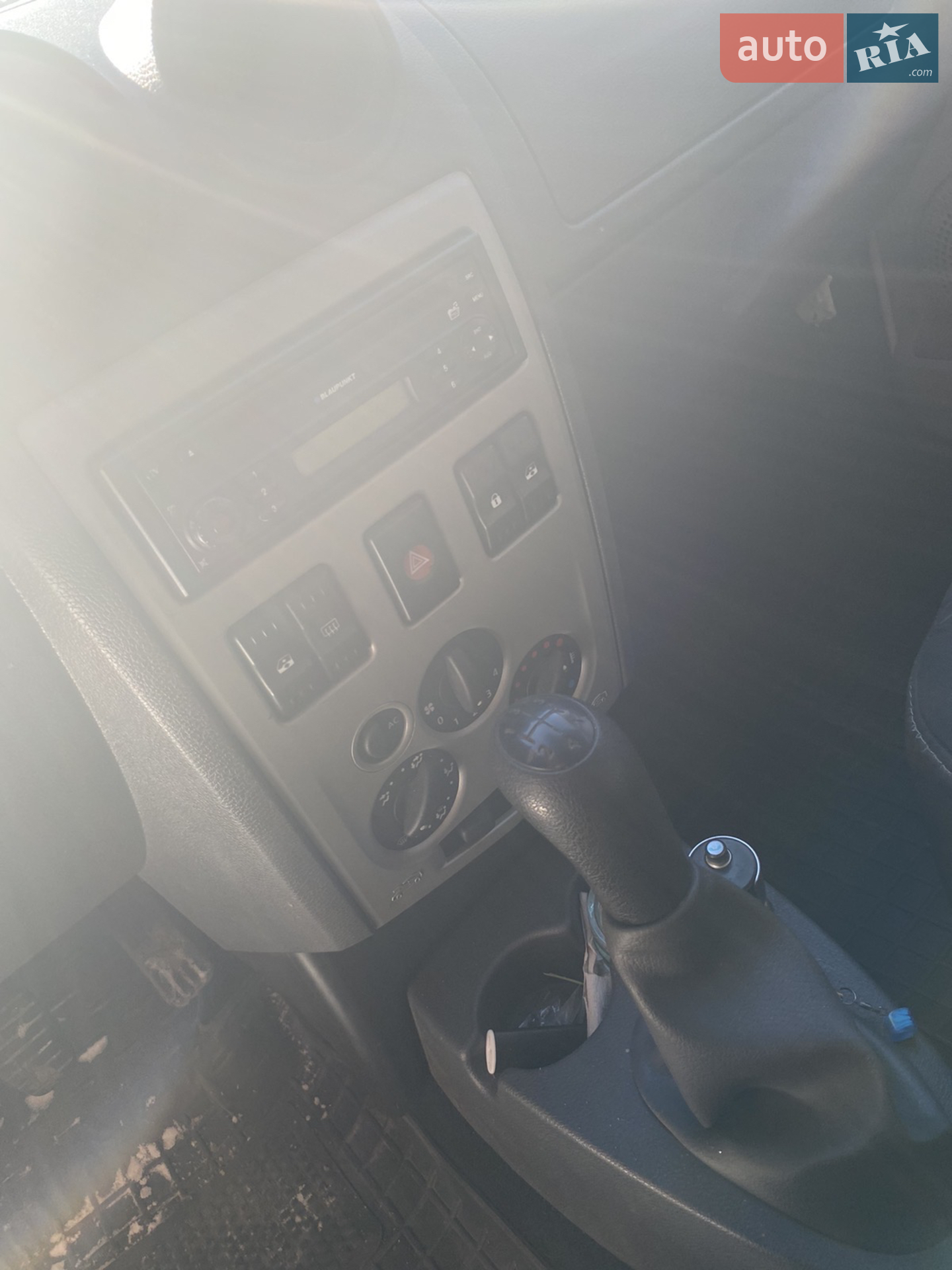 2010 Dacia Logan - мініатюра 8