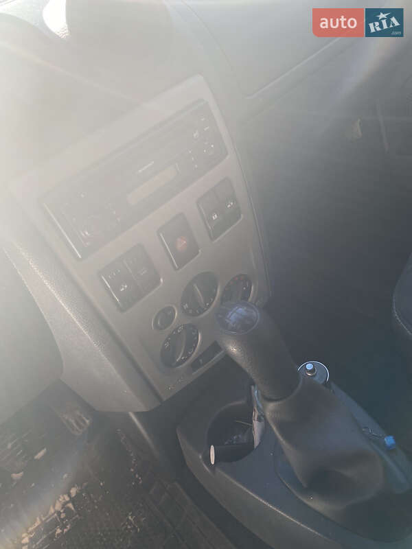 Універсал Dacia Logan 2010 в Козові