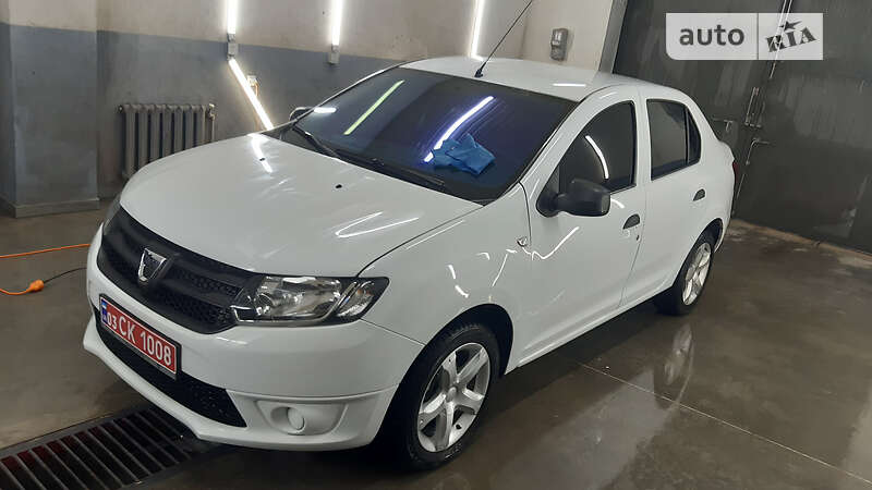 Седан Dacia Logan 2014 в Луцке