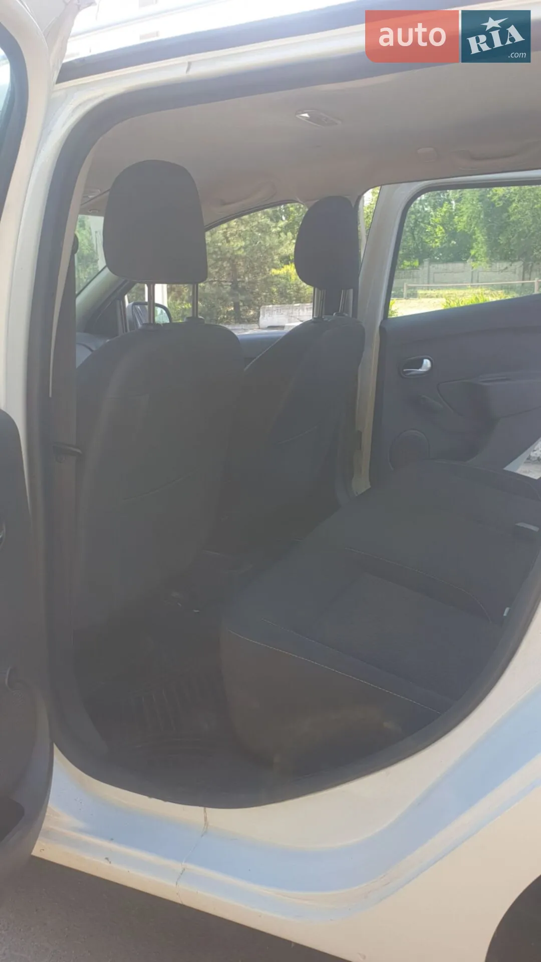 2016 Dacia Logan - мініатюра 13